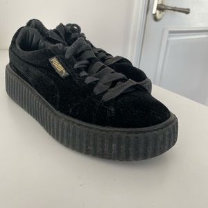 Black fenty puma creepers